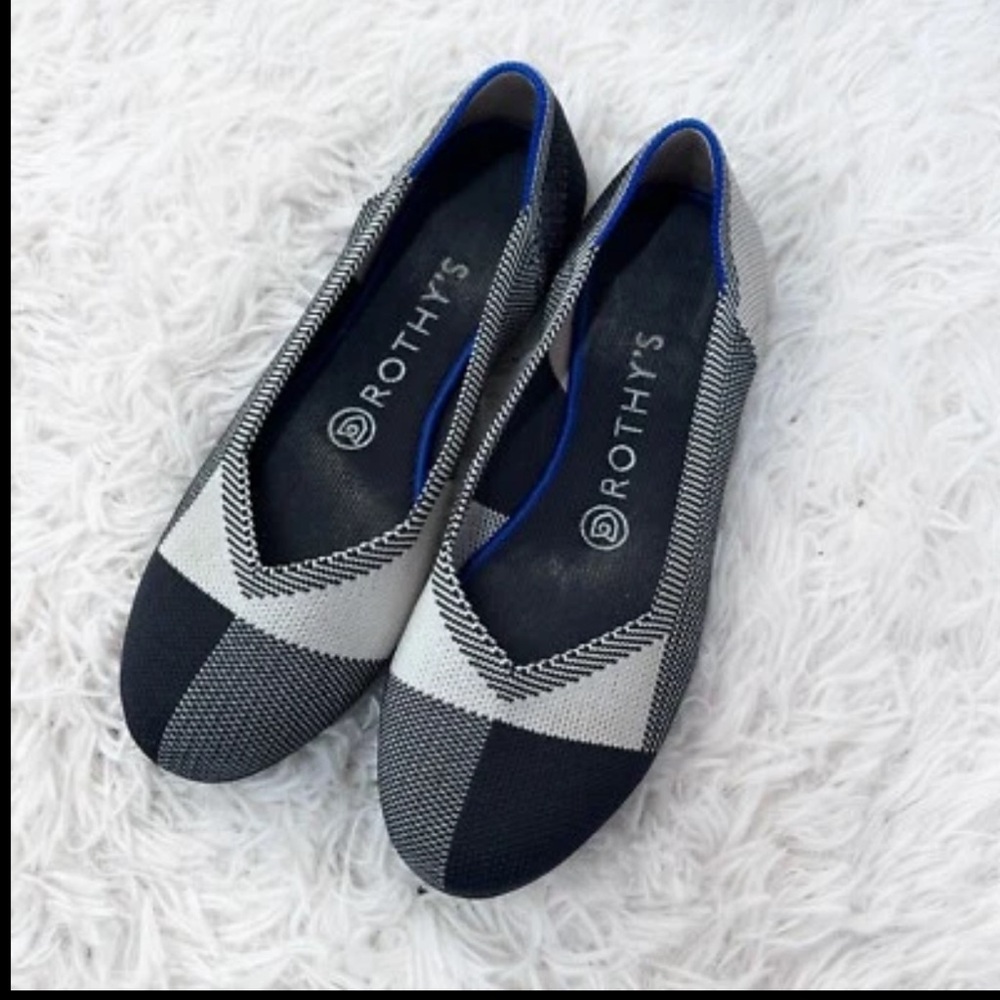 ROTHY’S The Flat Cap Round Toe Shoes Black Cream Plaid size 7 Slip Ons